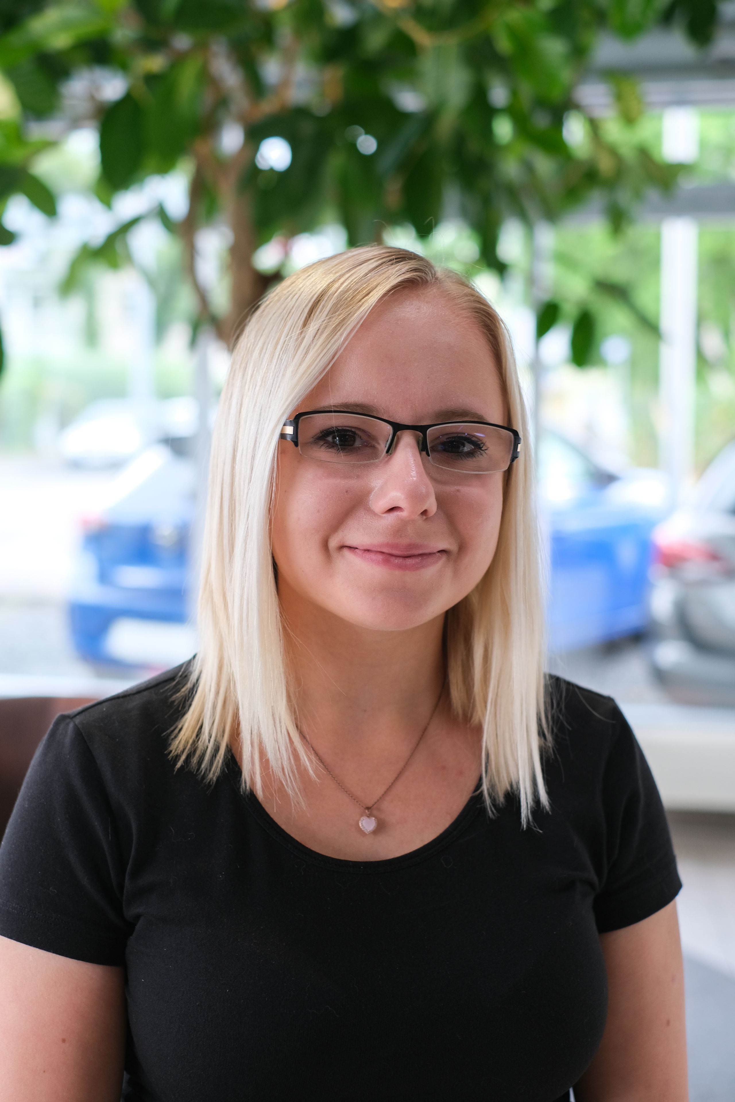 Frau Gina Müller