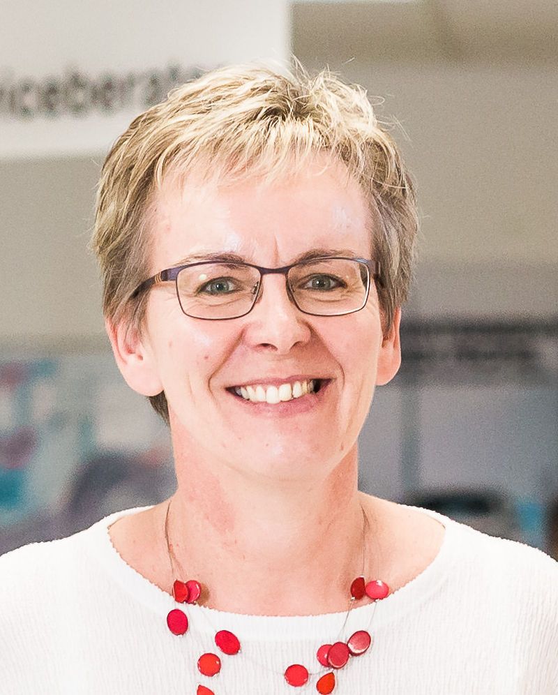 Frau Marion Hänsel
